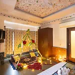 Hide-In Udaipur - A Lake View Boutique Hotel
